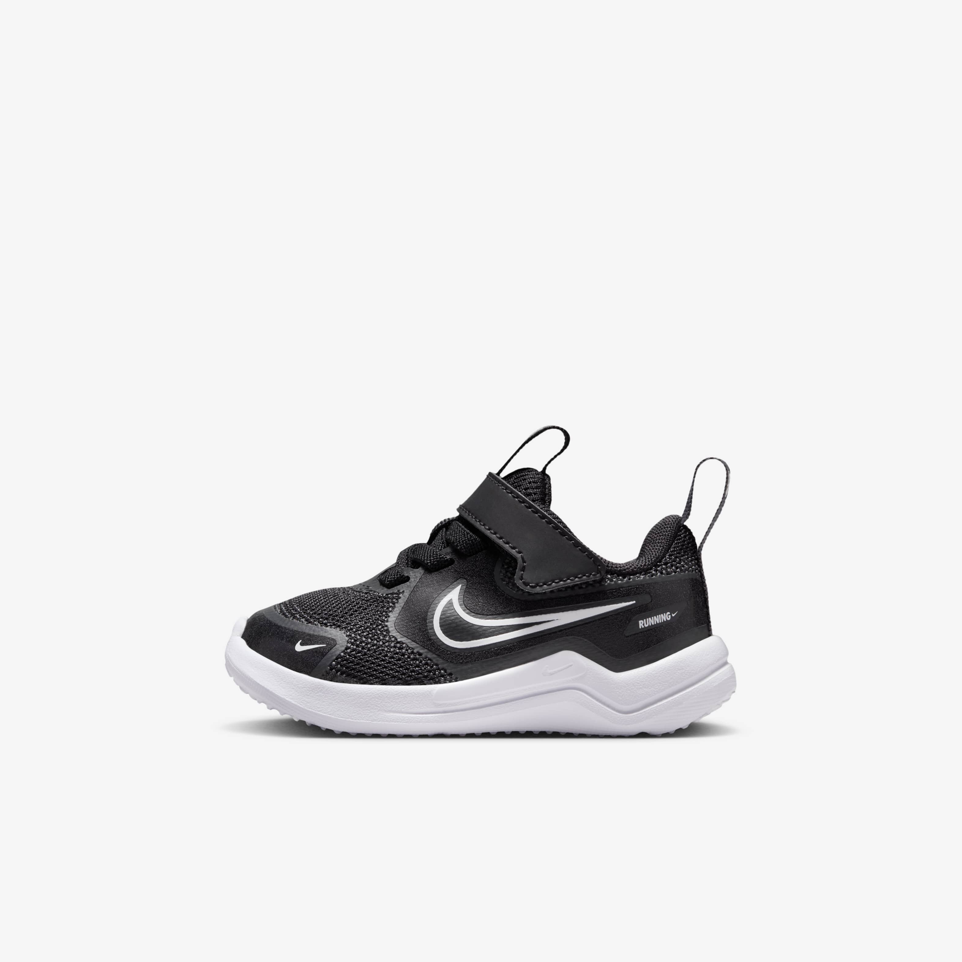 Nike Cosmic Runner