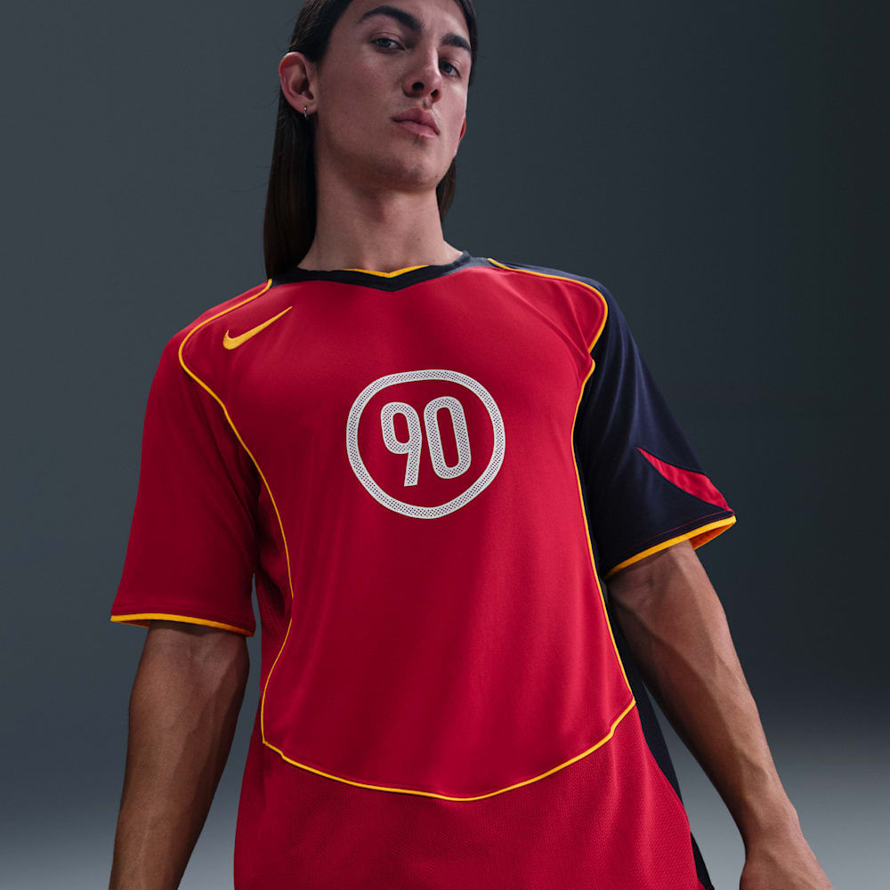 Nike Total 90