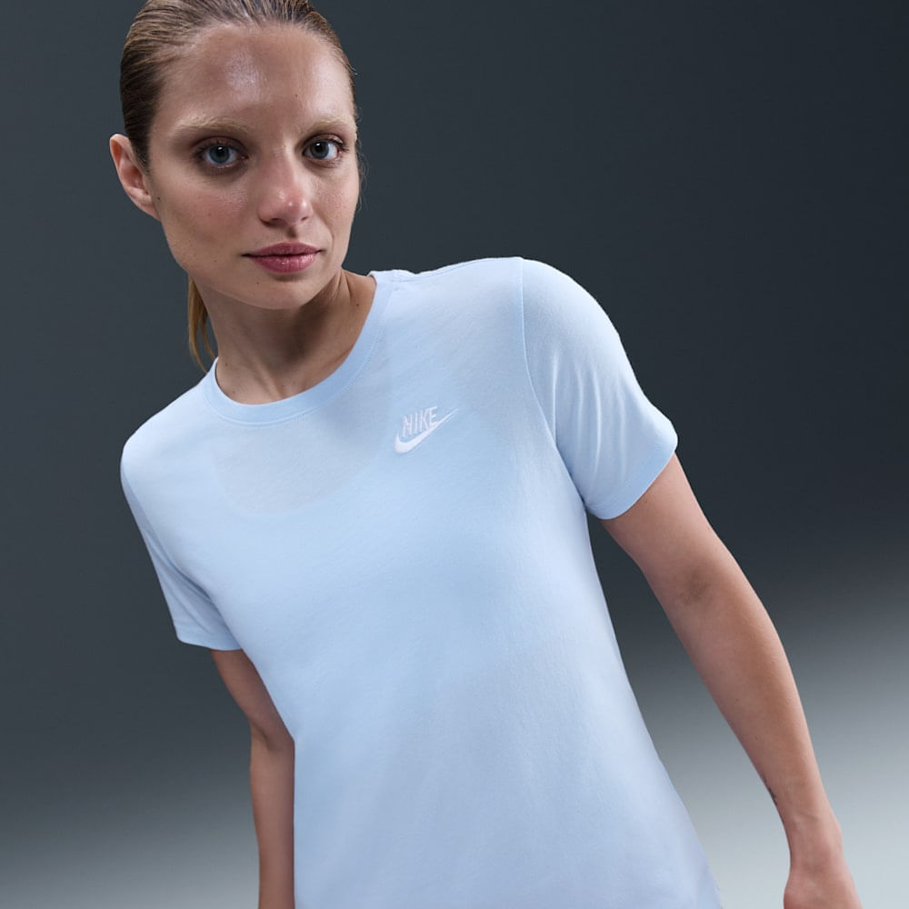 Nike Sportswear Club Essentials