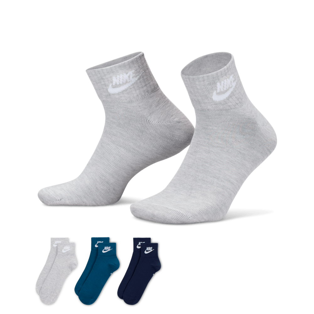 Nike Everyday Essential