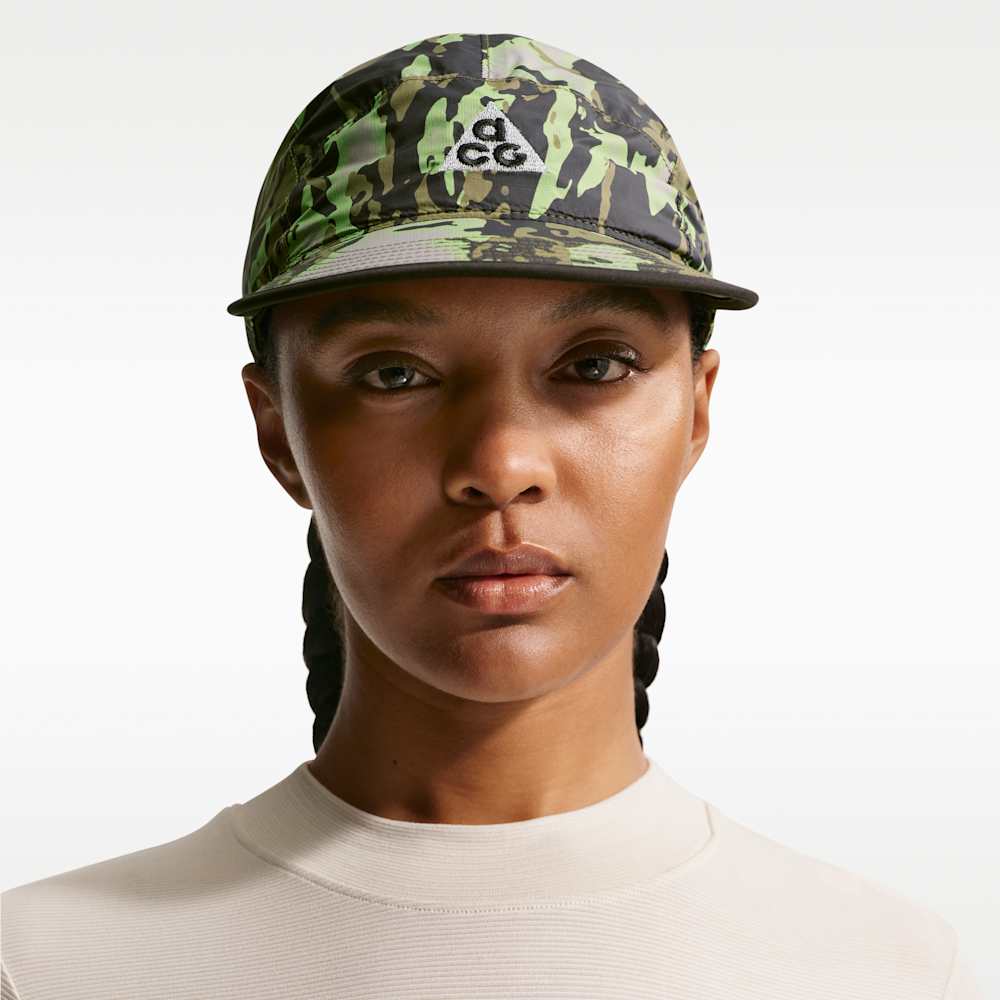 Nike ACG Fly