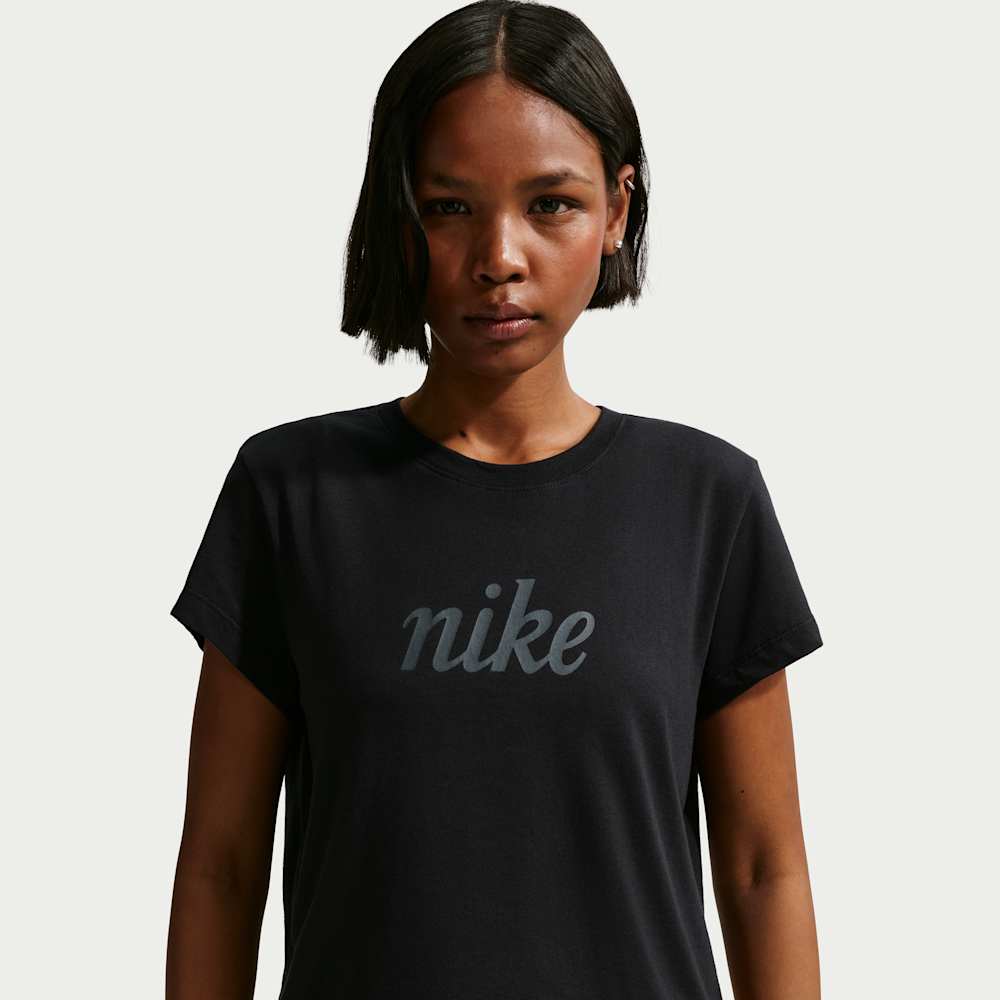 Nike Sportswear Club